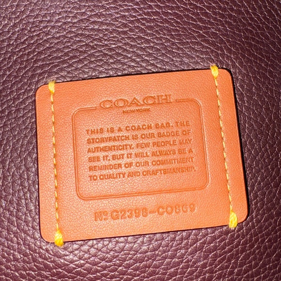 ✨ Coach Metallic Raspberry Day Tote & Matching Pouch Set ✨ - Picture 2 of 14